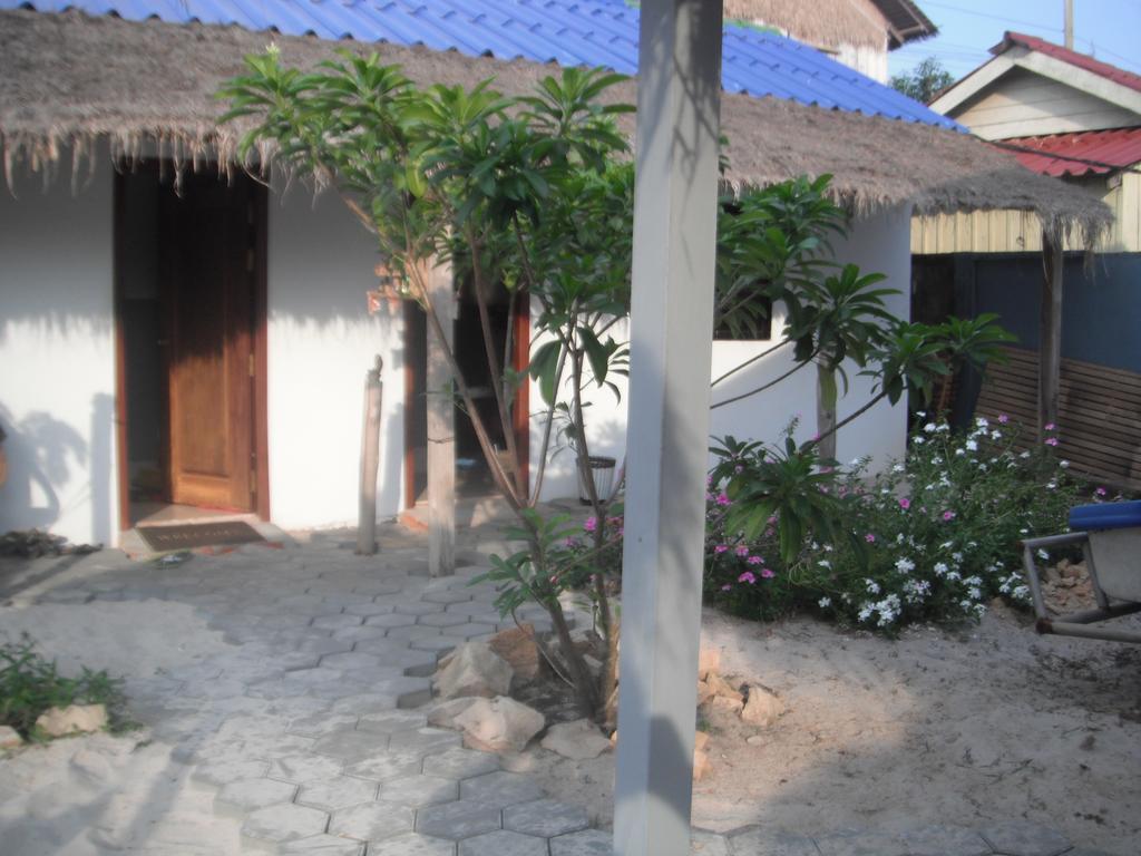 Pat Pat Guesthouse 西哈努克 外观 照片